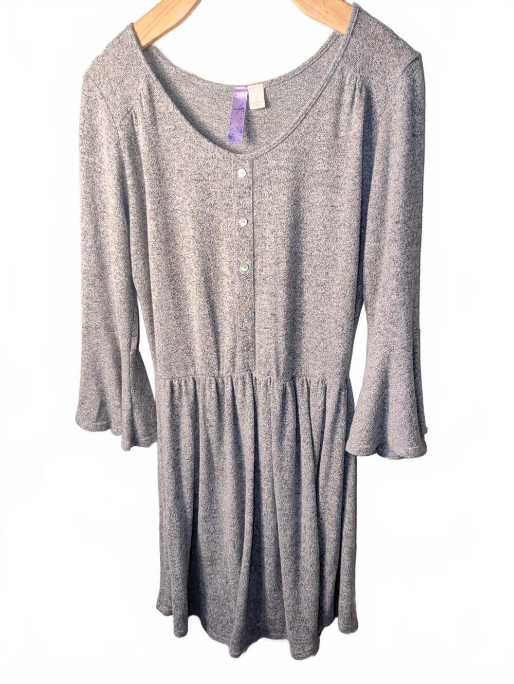 Alya Button Front Knit Dress Flared Sleeves Womens Size Large Gray USA Made - Picture 8 of 8